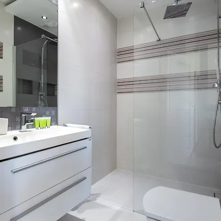 Brzezno Deluxe Apartman *